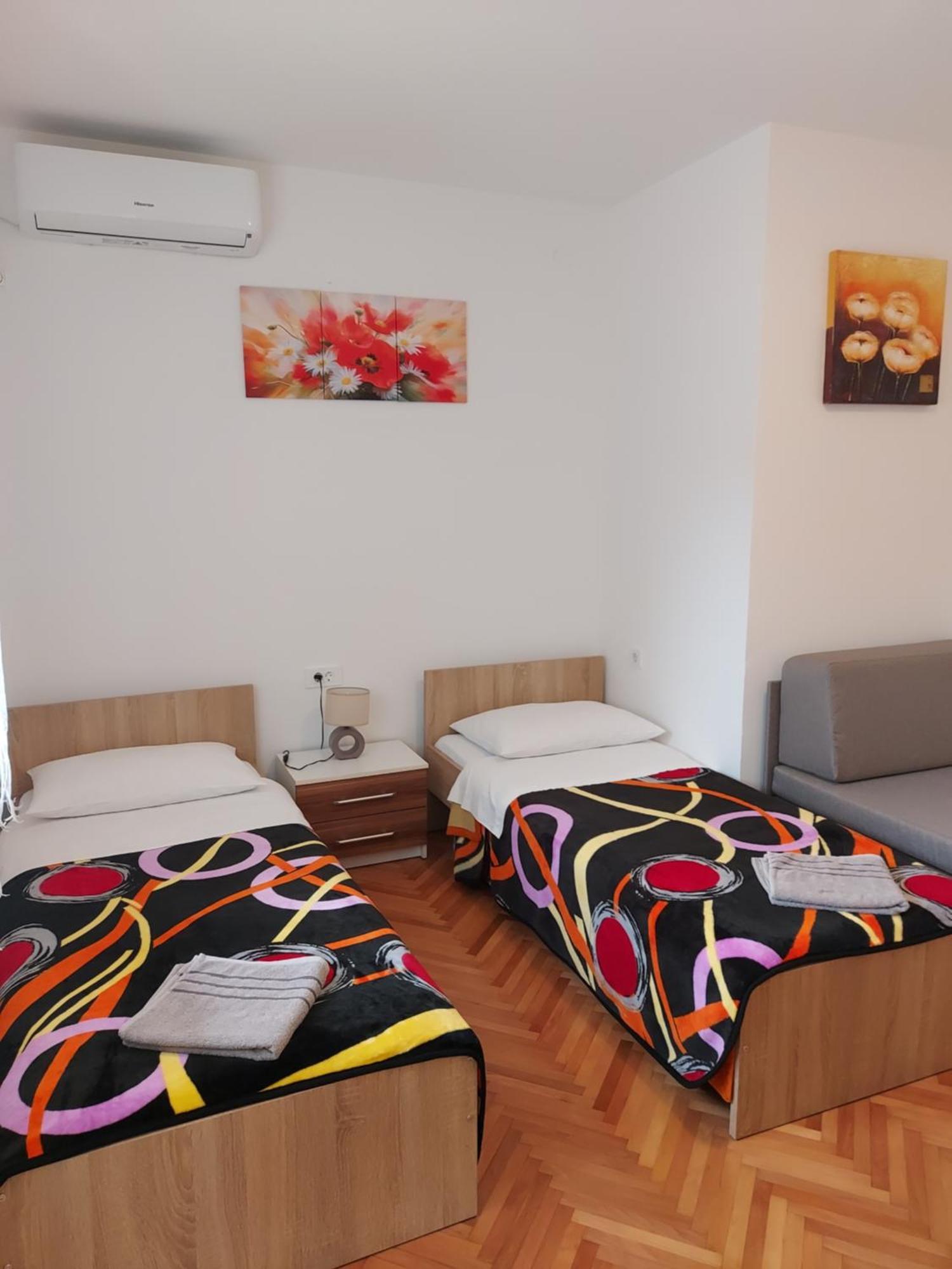 Elena Rooms Pasjak Bagian luar foto