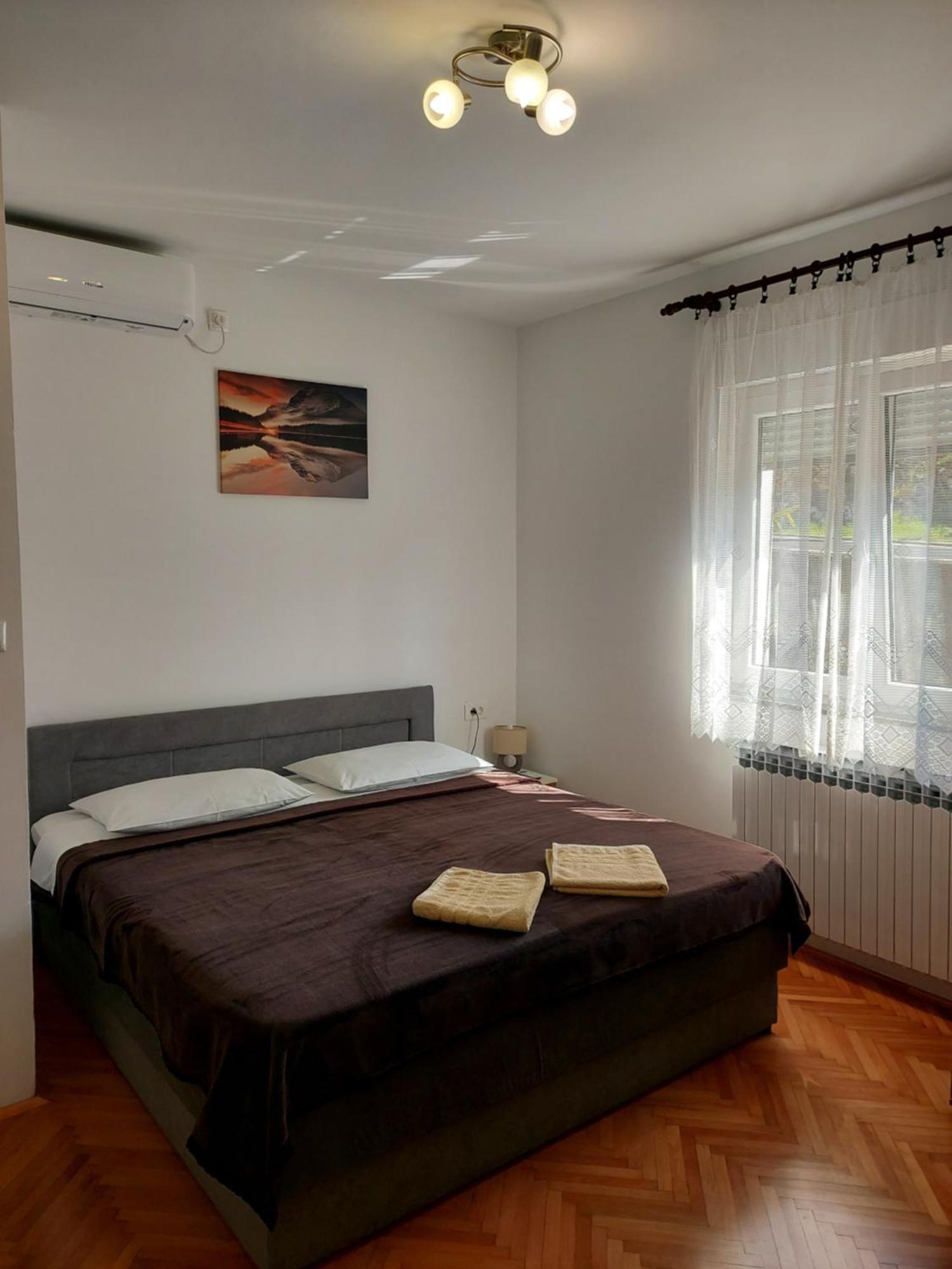 Elena Rooms Pasjak Bagian luar foto